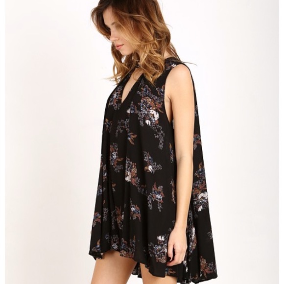 Free People Snap Out of It Sleeveless Tree Swing - Picture 2 of 8